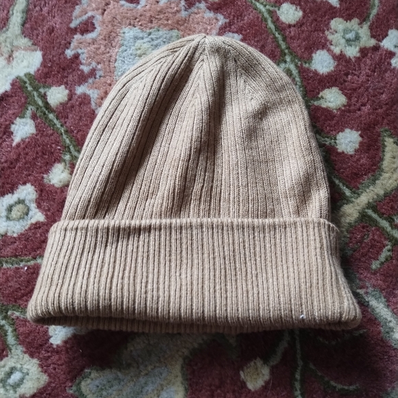 MAIN CHARACTER Aritzia Camel Beige Loose Hat - Picture 2 of 3
